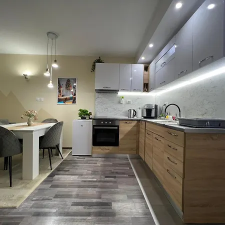 Apartment Grand 1 *